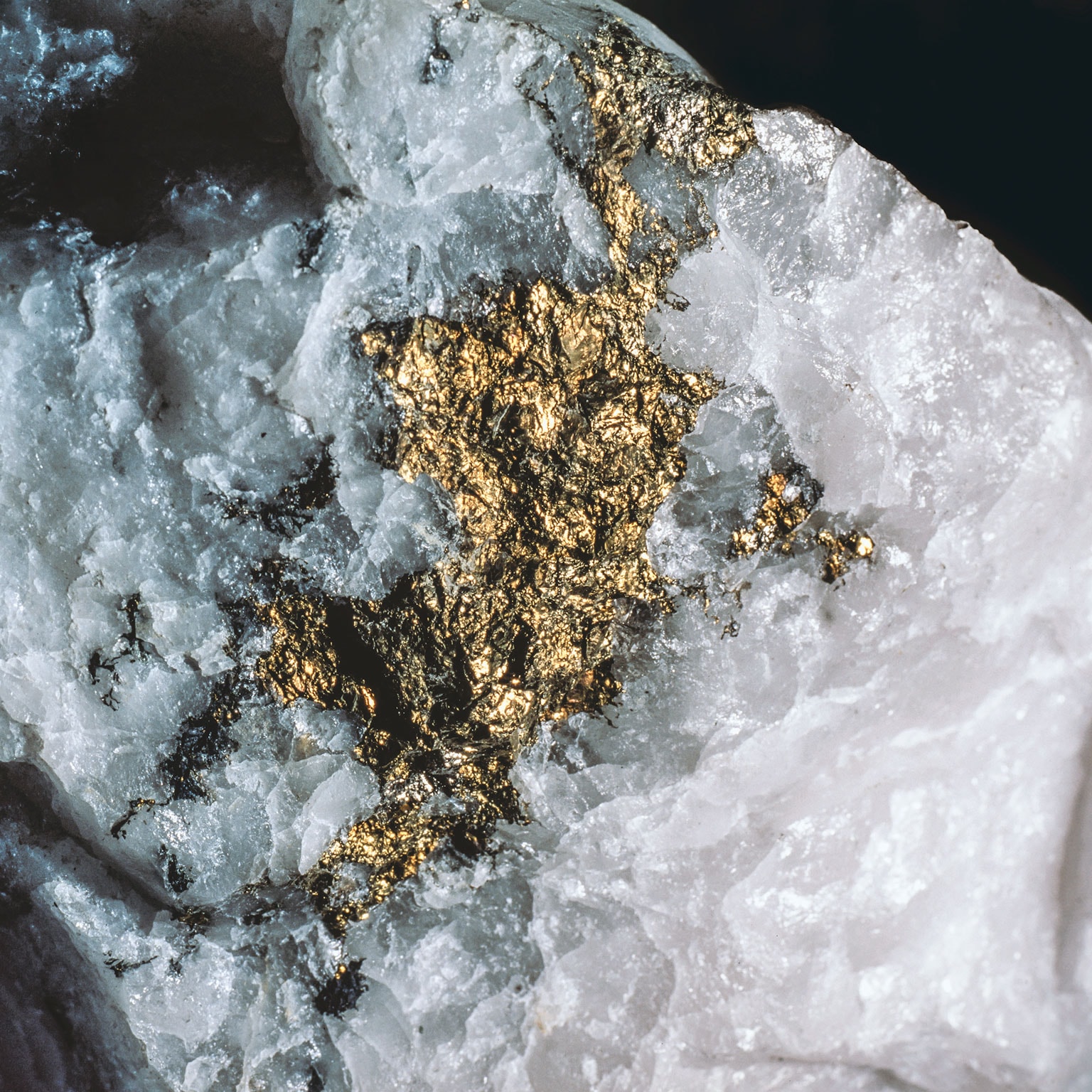 refractory-gold-reserves-challenges-and-opportunities-for-a-key-source